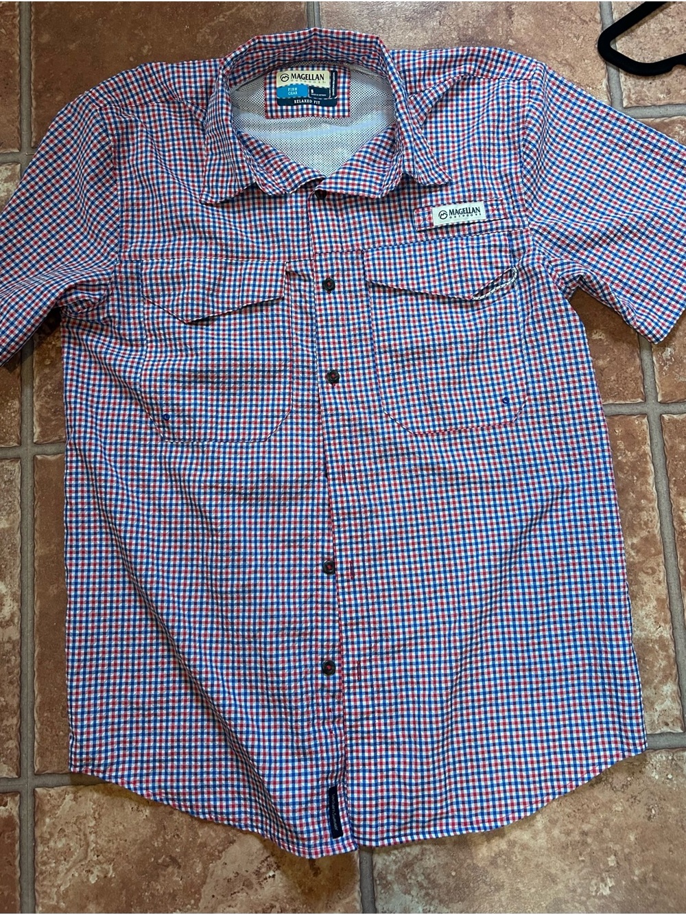 Magellan Outdoors Men's Blue & Red Check Short-Sleeve Button-Down Shirt relaxed
